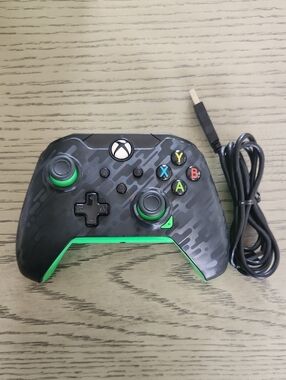 PDP Gaming Xbox-Style Wired Black & Green Gaming Controller